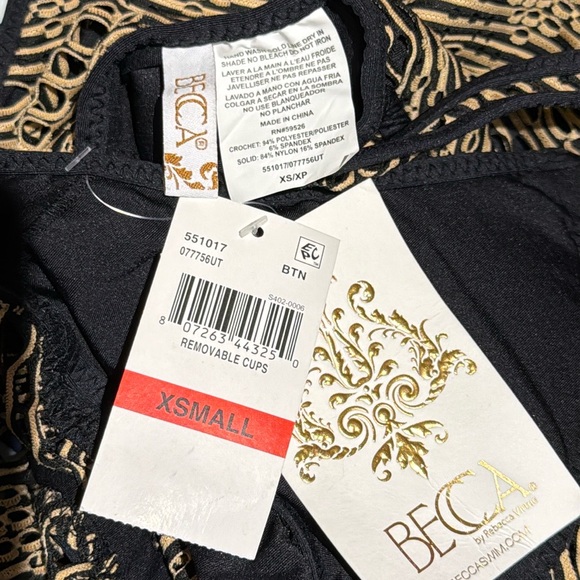 Becca Show & Tell Plunge One Piece - Picture 13 of 15